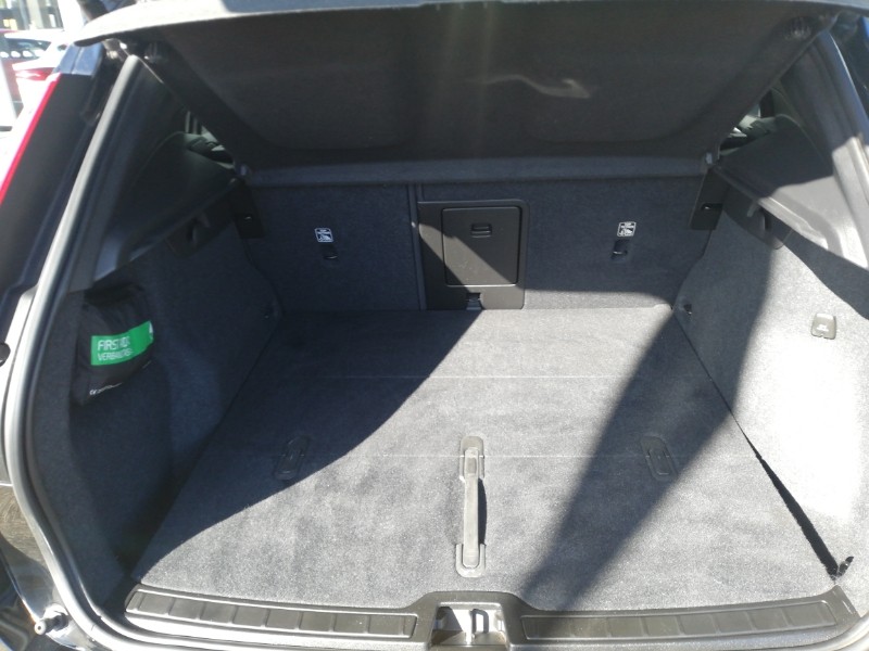 Used Volvo XC40 2022 for sale - 78147631: Photo 8