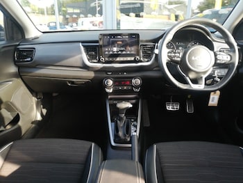 Used Kia Stonic 2022 for sale - 75591710: Photo