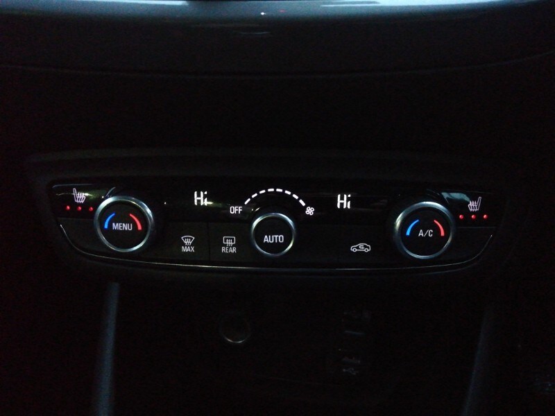 Used Vauxhall Crossland 2022 for sale - 77184058: Photo 17