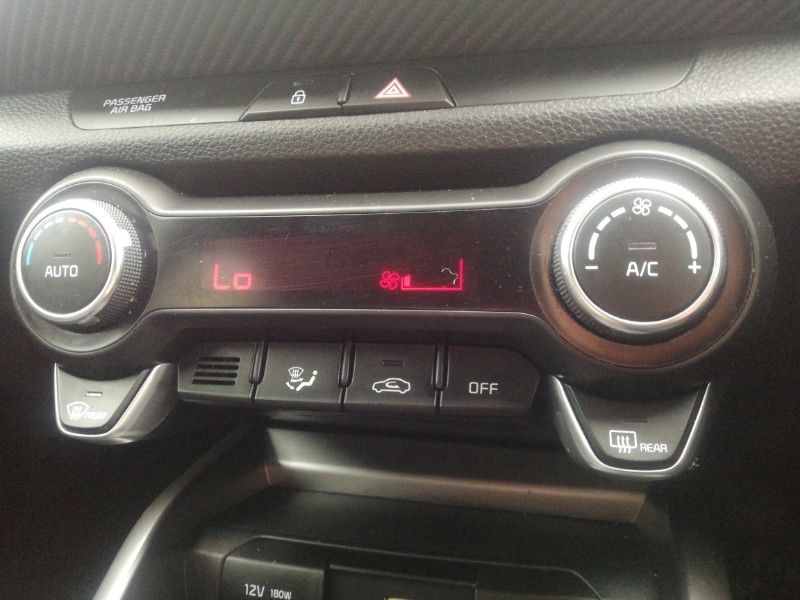 Used Kia Stonic 2024 for sale - 76713503: Photo 16