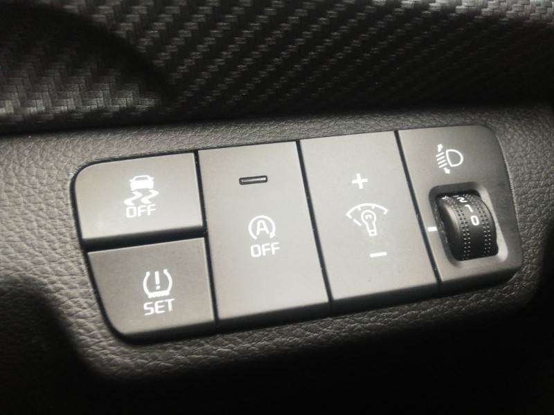 Used Kia Stonic 2024 for sale - 76713503: Photo 18