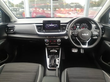 Used Kia Stonic 2024 for sale - 76713503: Photo