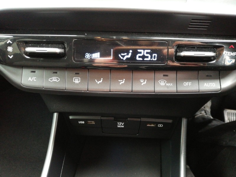 Used Hyundai i20 2023 for sale - 77606204: Photo 15