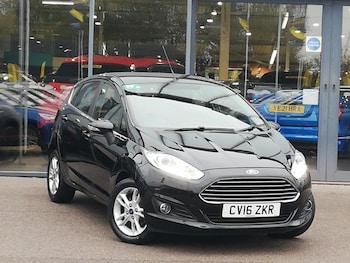 2016 - 1.25 82 Zetec 5dr