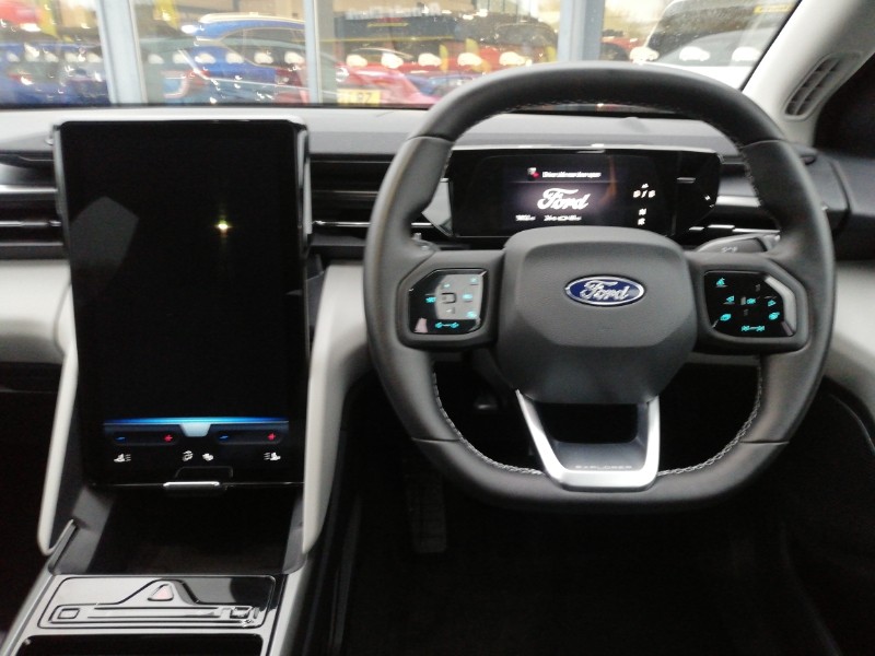 Used Ford Explorer 2025 for sale - 77018665: Photo 7