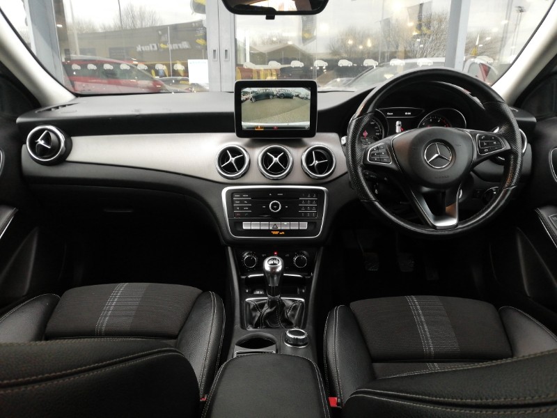 Used Mercedes-Benz GLA 2018 for sale - 77736696: Photo 2