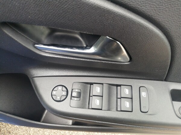 Used Vauxhall Corsa 2023 for sale - 76116596: Photo 12