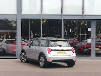 Used MINI Cooper 2025 for sale - 78921705: Photo