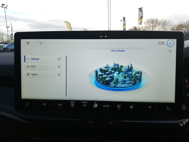 Used Ford Focus 2023 for sale - 76860409: Photo 16