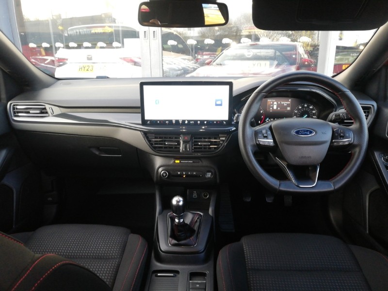 Used Ford Focus 2023 for sale - 76860409: Photo 2