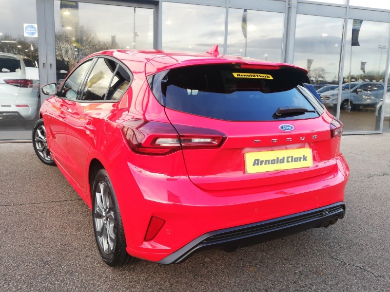 Used Ford Focus 2023 for sale - 76860409: Photo 3