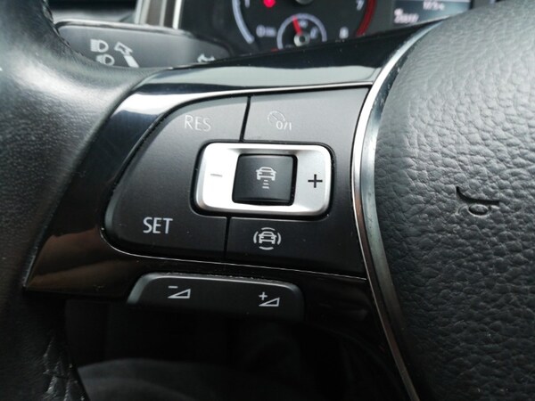 Used Volkswagen T-Roc 2019 for sale - 75695405: Photo 10