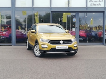 Used Volkswagen T-Roc 2019 for sale - 75695405: Photo