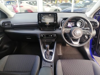 Used Toyota Yaris 2022 for sale - 75345465: Photo