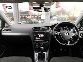 Used Volkswagen Golf 2019 for sale - 78530827: Photo