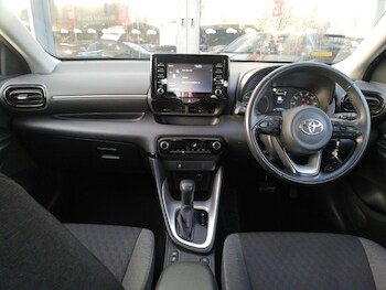 Used Toyota Yaris 2022 for sale - 77366323: Photo
