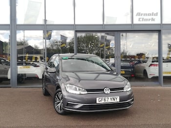 Used Volkswagen Golf 2017 for sale - 78617442: Photo