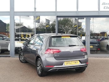 Used Volkswagen Golf 2017 for sale - 78617442: Photo