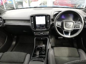 Used Volvo XC40 2023 for sale - 78778425: Photo