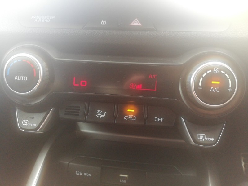 Used Kia Stonic 2022 for sale - 76567111: Photo 12