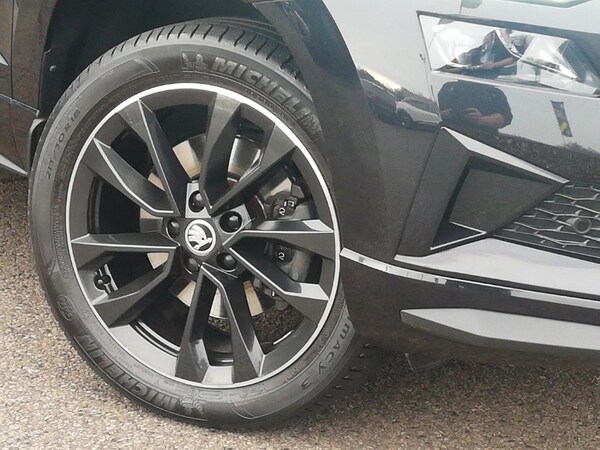 Used Skoda Karoq 2022 for sale - 76145725: Photo 9