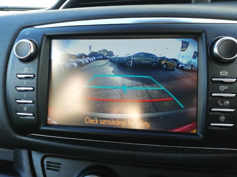 Used Toyota Yaris 2018 for sale - 76567134: Photo 11