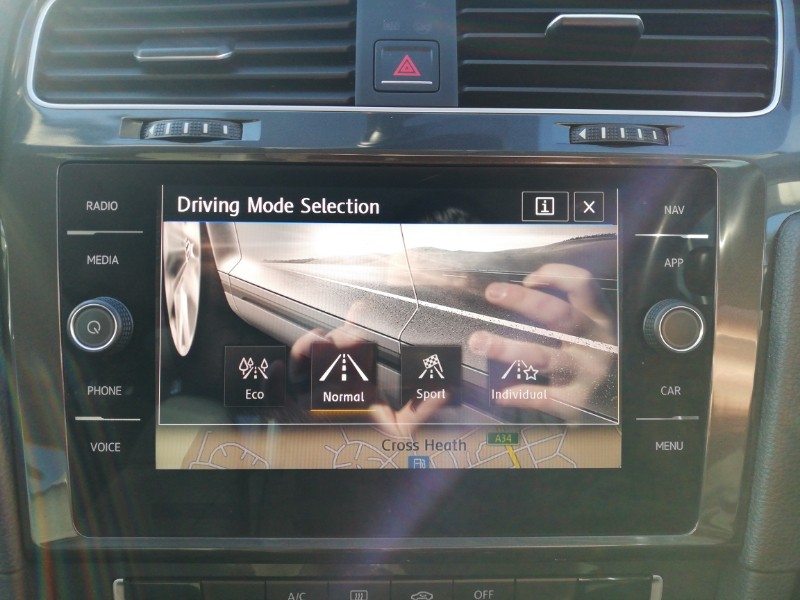 Used Volkswagen Golf 2018 for sale - 78147467: Photo 17