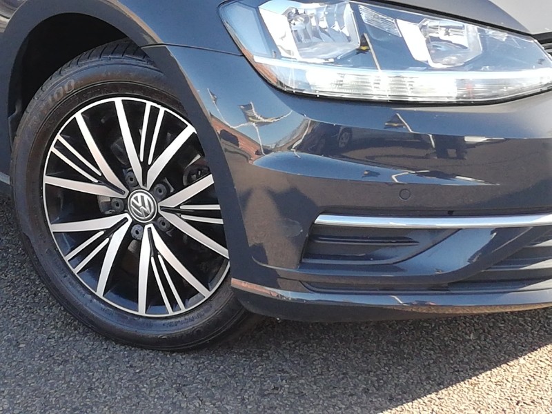 Used Volkswagen Golf 2018 for sale - 78147467: Photo 9