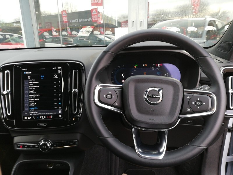 Used Volvo XC40 2025 for sale - 77202070: Photo 7