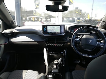 Used Peugeot 2008 2023 for sale - 78723863: Photo