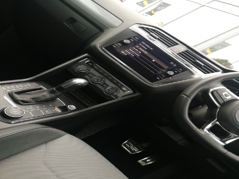 Used Volkswagen Tiguan 2019 for sale - 76403878: Photo 10