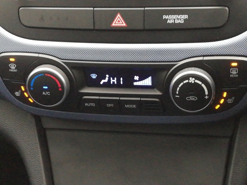 Used Hyundai i10 2015 for sale - 77576840: Photo 12