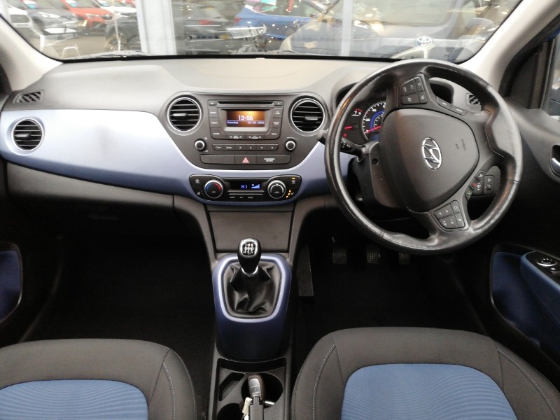 Used Hyundai i10 2015 for sale - 77576840: Photo 2