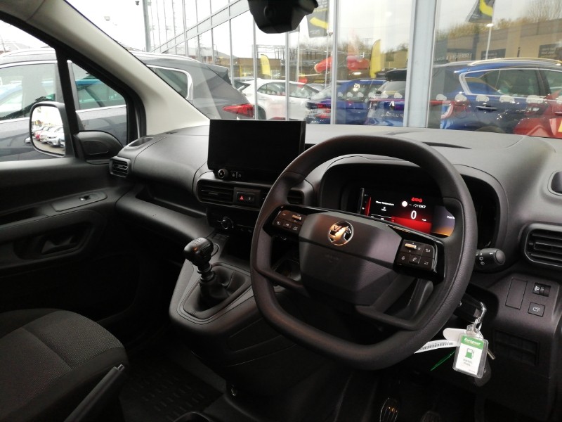 Used Vauxhall Combo 2024 for sale - 76737015: Photo 2
