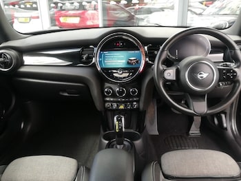 Used MINI Hatch 2023 for sale - 79382772: Photo