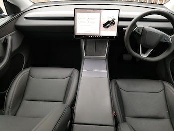 Used Tesla Model Y 2025 for sale - 79561405: Photo