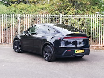 Used Tesla Model Y 2025 for sale - 79561405: Photo