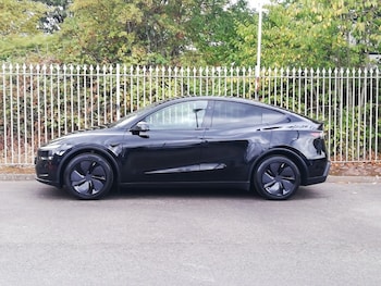 Used Tesla Model Y 2025 for sale - 79561405: Photo
