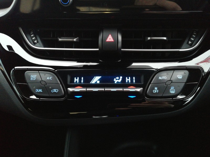 Used Toyota C-HR 2022 for sale - 77320008: Photo 17