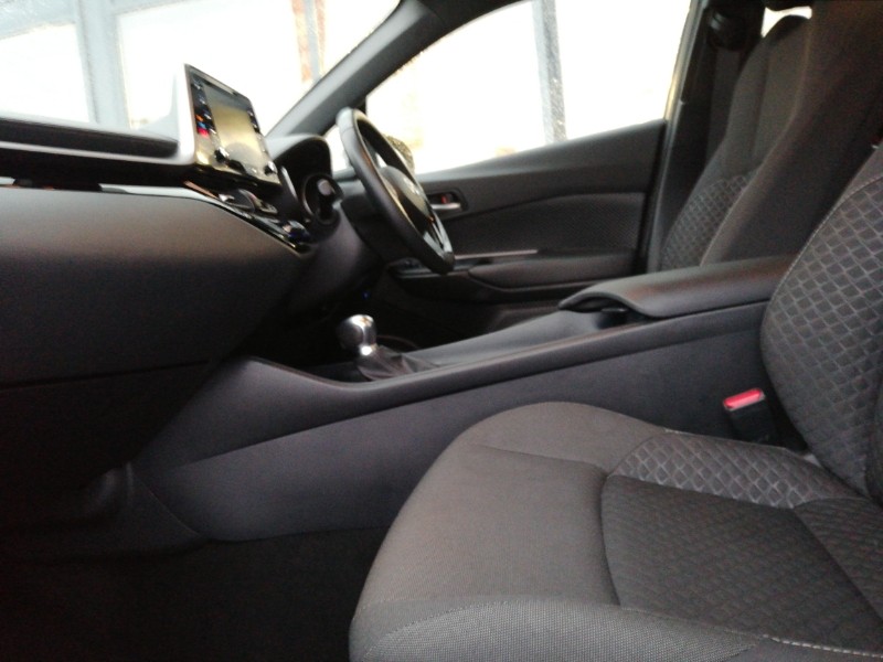 Used Toyota C-HR 2022 for sale - 77320008: Photo 5