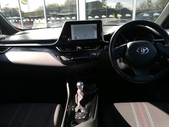 Used Toyota C-HR 2023 for sale - 78346625: Photo