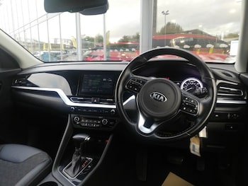 Used Kia Niro 2020 for sale - 76135256: Photo 2