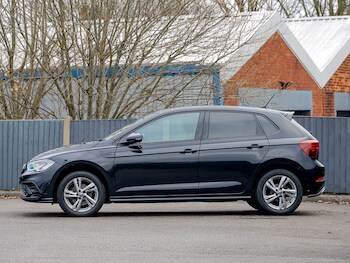 Used Volkswagen Polo 2024 for sale - 77682605: Photo