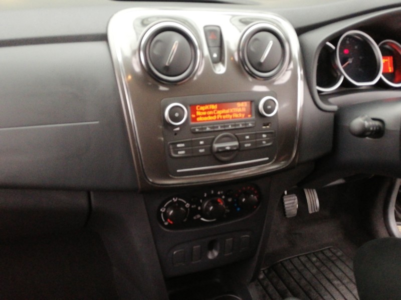 Used Dacia Sandero Stepway 2017 for sale - 77142046: Photo 10