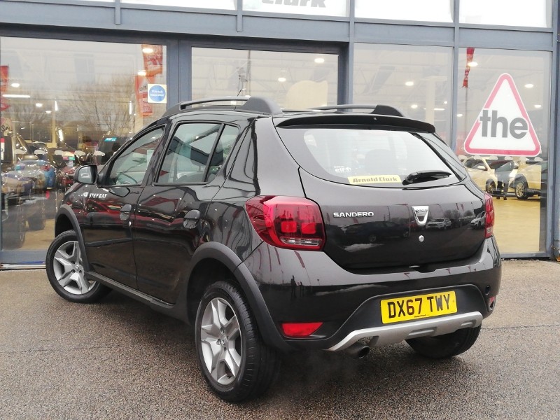 Used Dacia Sandero Stepway 2017 for sale - 77142046: Photo 3