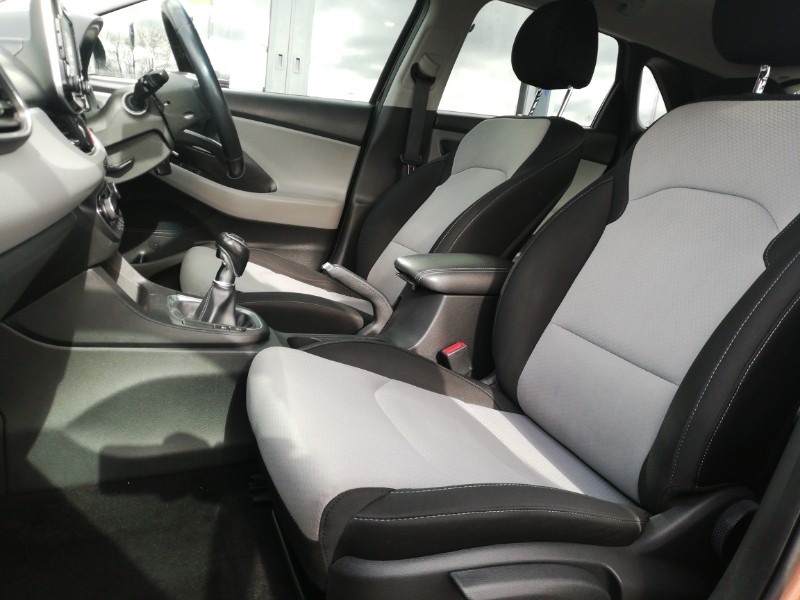 Used Hyundai i30 2017 for sale - 77956529: Photo 5