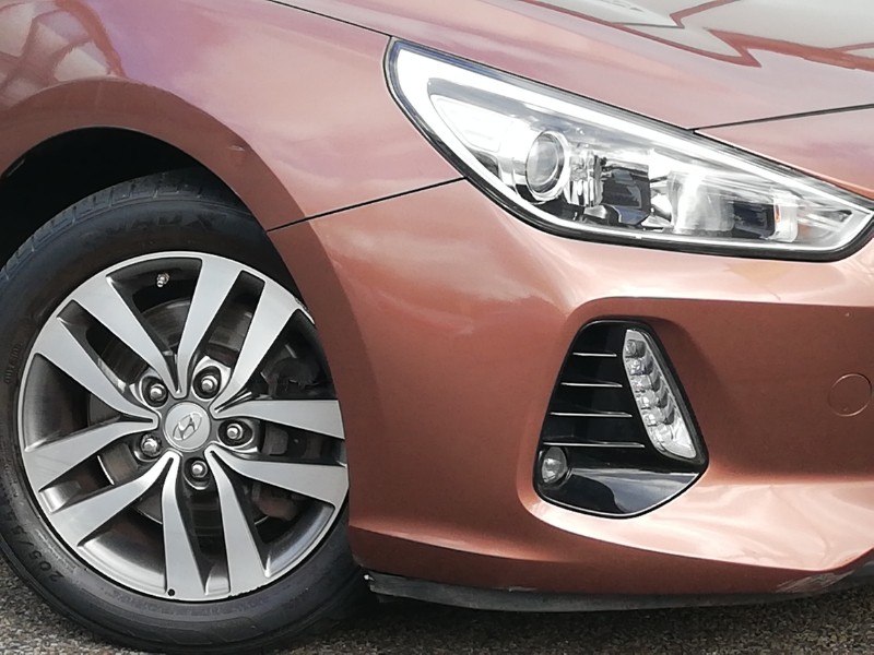 Used Hyundai i30 2017 for sale - 77956529: Photo 9