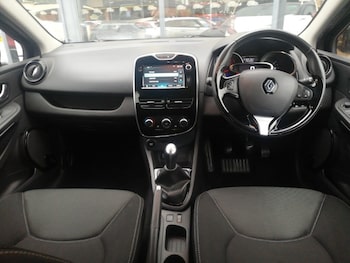 Used Renault Clio 2016 for sale - 77907653: Photo