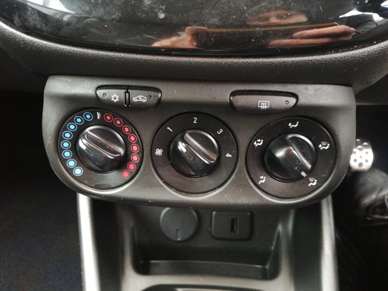 Used Vauxhall Corsa 2016 for sale - 76365672: Photo 18