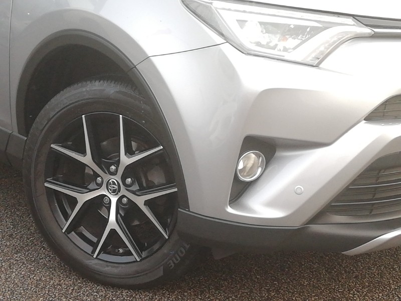 Used Toyota RAV4 2018 for sale - 77114991: Photo 9